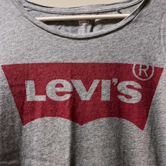 🌟HOST PICK!🌟 LEVI’S T - SHIRT Size XL - Picture 2 of 3